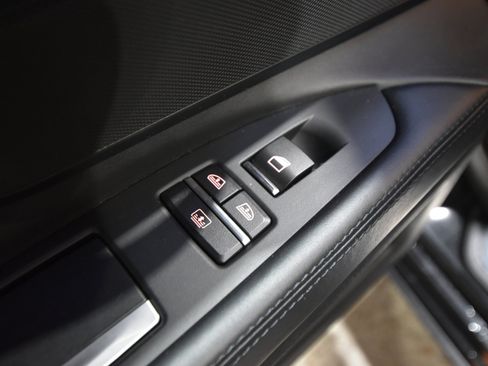 Used 2013 BMW 750i xDrive image 42