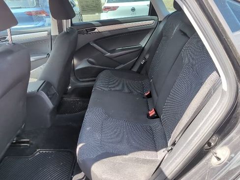 Used 2017 Volkswagen Passat 1.8T S image 24