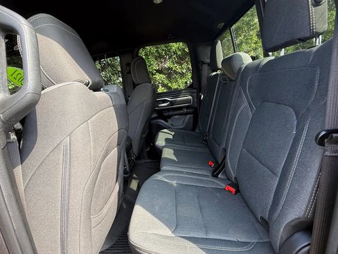 Used 2021 RAM 1500 Big Horn AWD/4WD image 35