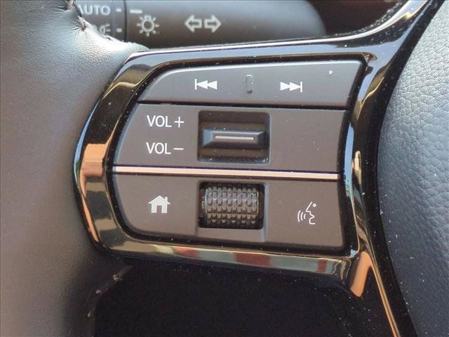 Used 2025 Honda CR-V EX-L image 11