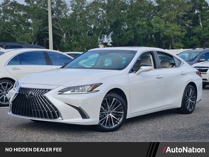 Used 2025 Lexus ES 350 w/ Premium Package