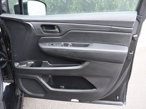 Used 2025 Honda Odyssey EX-L image 24