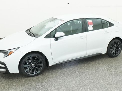 New 2026 Toyota Corolla SE image 18