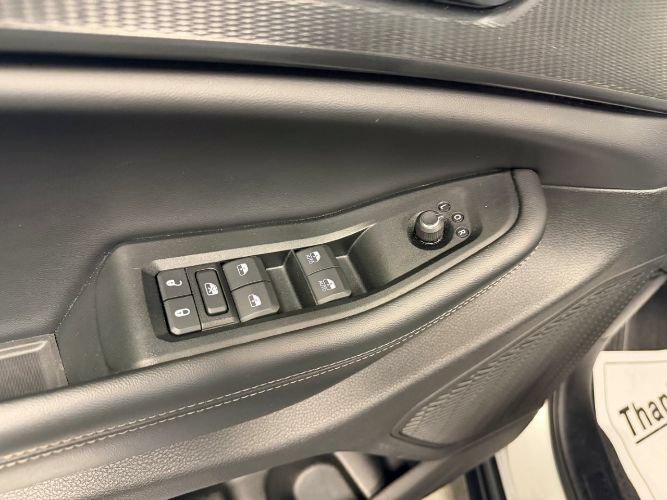 Used 2025 Jeep Grand Cherokee Altitude AWD/4WD image 11