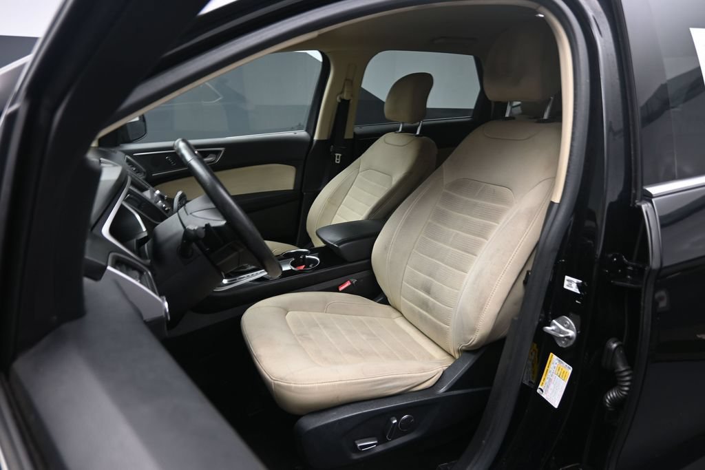 Used 2017 Ford Edge SEL w/ Cargo Accessory Package FWD image 15
