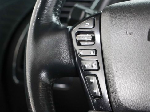 Used 2023 Nissan Armada SV RWD image 14