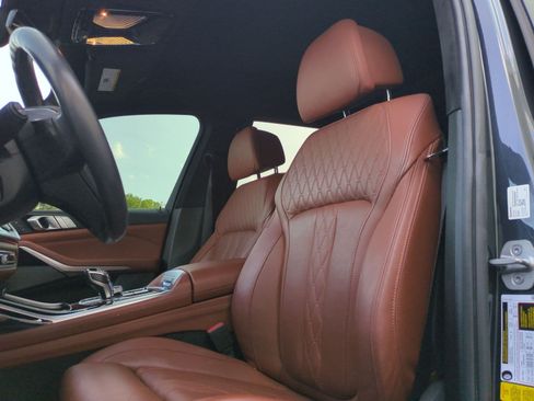 Used 2022 BMW ALPINA XB7 AWD/4WD image 16