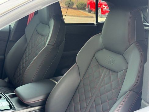 New 2026 Audi Q8 Prestige image 18