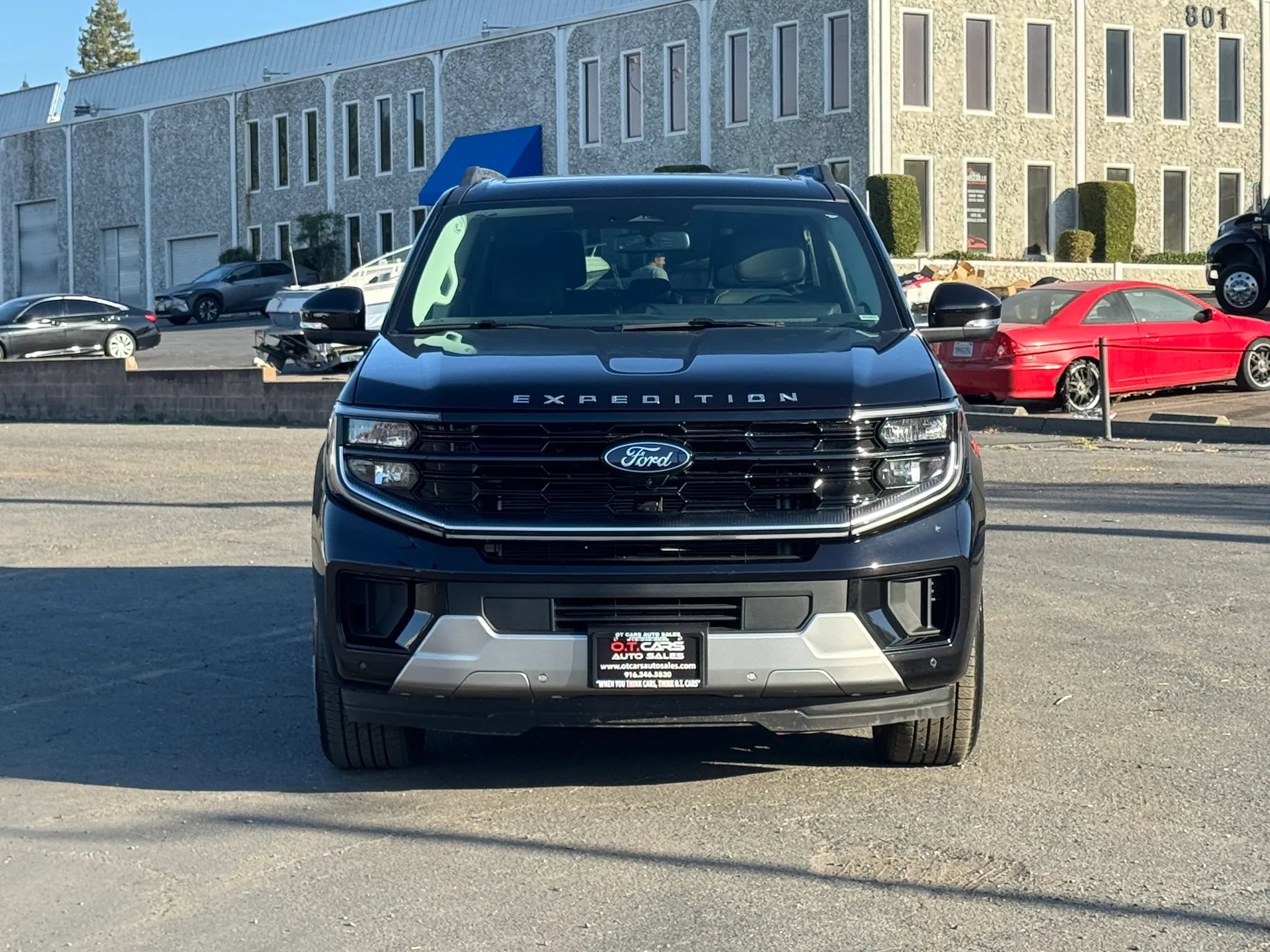 Used 2026 Ford Expedition Max Platinum AWD/4WD image 3