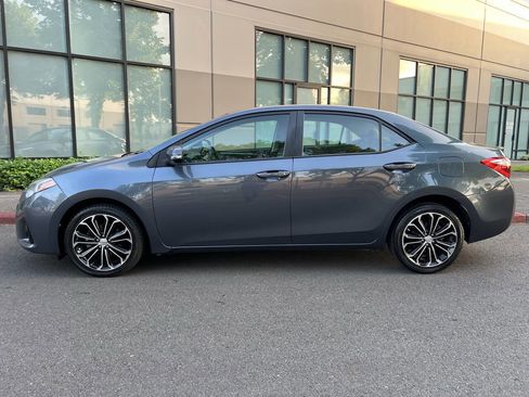 Used 2014 Toyota Corolla S w/ Driver Convenience Package FWD image 6