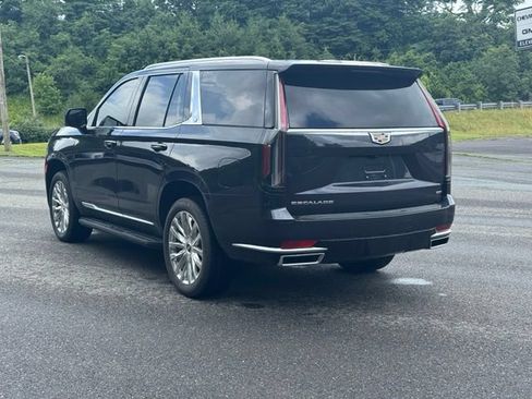 Used 2024 Cadillac Escalade Premium Luxury w/ Performance Package AWD/4WD image 5