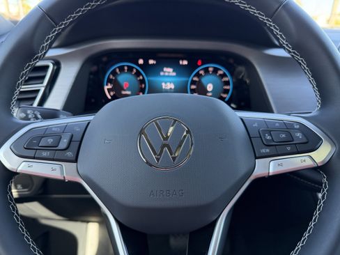 New 2026 Volkswagen Atlas Cross Sport SE image 27