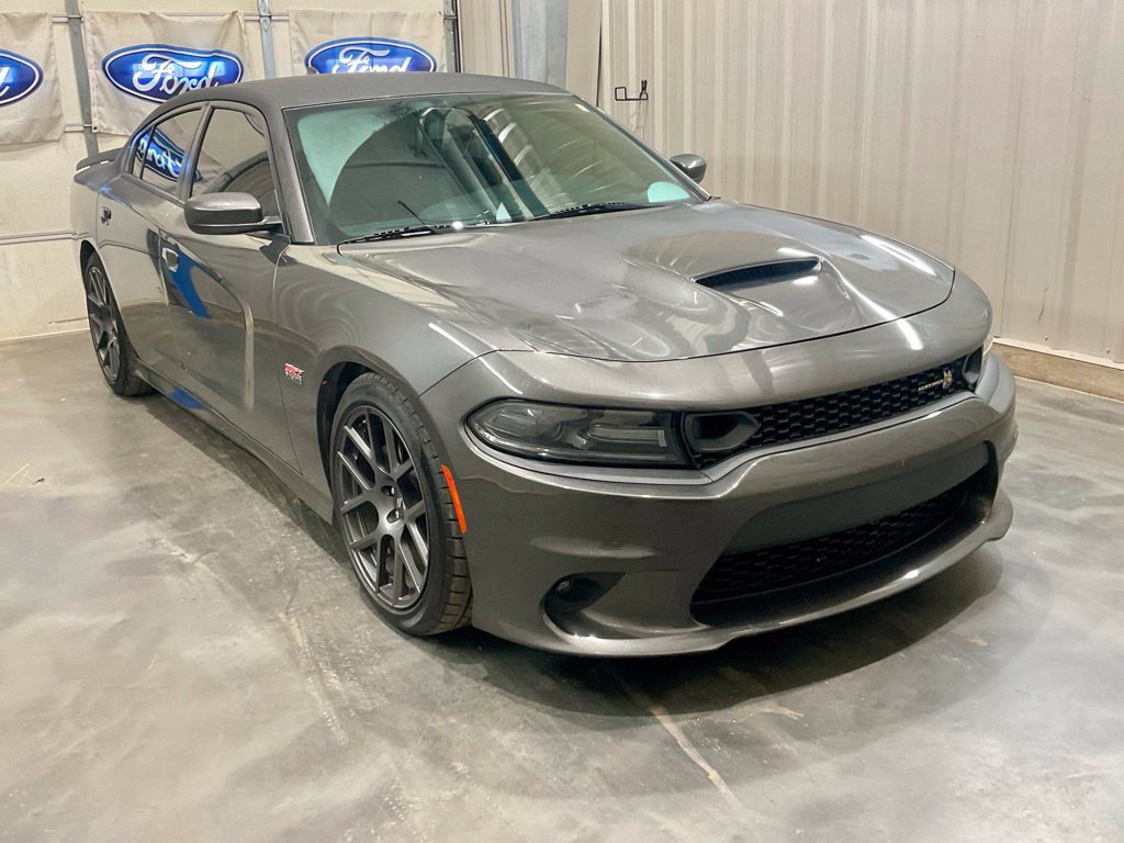 Used 2019 Dodge Charger Scat Pack RWD image 2