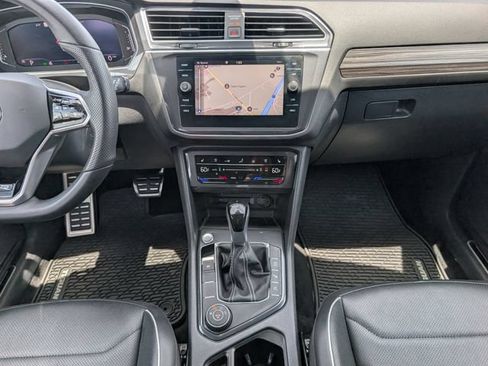 Used 2024 Volkswagen Tiguan SEL R-Line AWD/4WD image 9