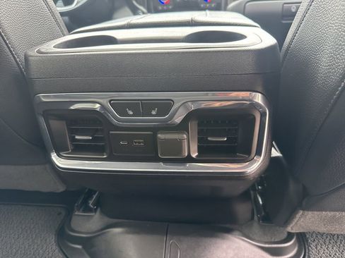 Used 2023 GMC Sierra 3500 Denali w/ Denali Black Diamond Edition AWD/4WD image 28