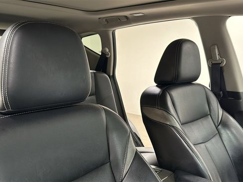 Used 2017 Nissan Murano Platinum w/ Platinum Technology Package image 19