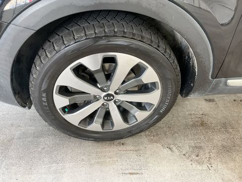 Used 2020 Kia Telluride S image 10