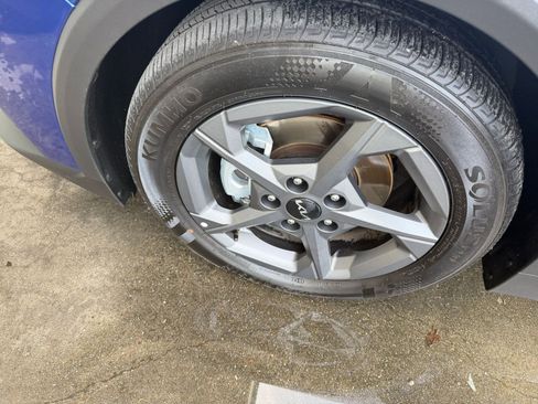 Used 2025 Kia K4 LXS image 31