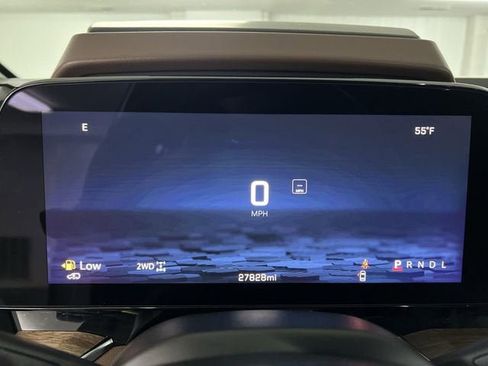 Certified 2025 Chevrolet Tahoe High Country AWD/4WD image 12
