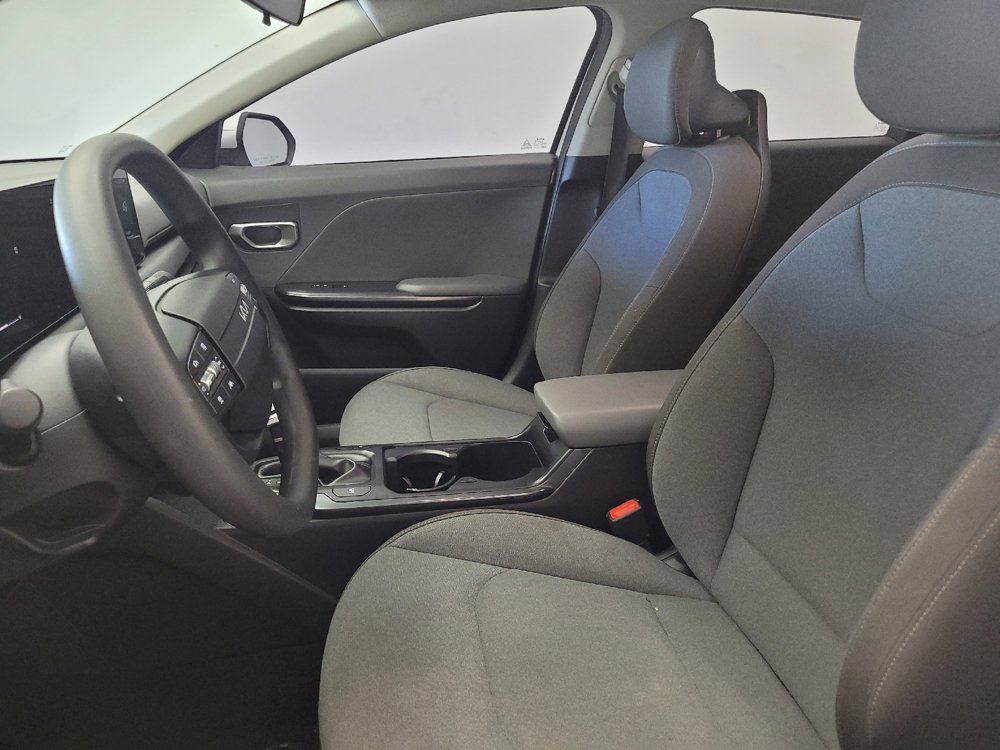 Used 2025 Kia K4 FWD image 17