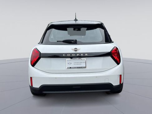 New 2026 MINI Cooper 4-Door Hardtop image 4