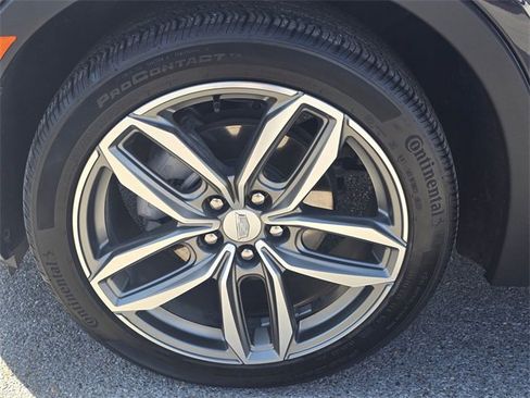 Used 2023 Cadillac XT4 Sport image 9