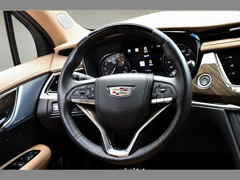 Certified 2023 Cadillac XT6 Premium Luxury w/ Platinum Package AWD/4WD image 18