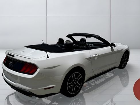 Used 2021 Ford Mustang Premium RWD image 10