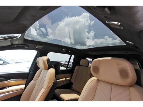 Certified 2026 Cadillac Escalade IQL Luxury AWD/4WD image 29