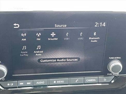 Used 2025 Nissan Pathfinder SV FWD image 18