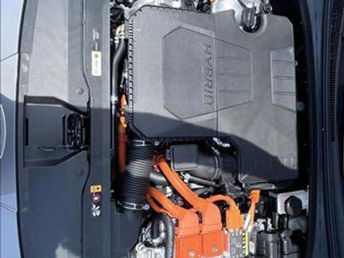 New 2025 Hyundai Elantra SEL image 16