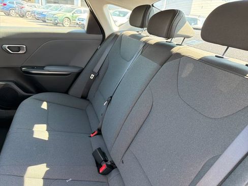 New 2026 Kia K4 FWD image 21