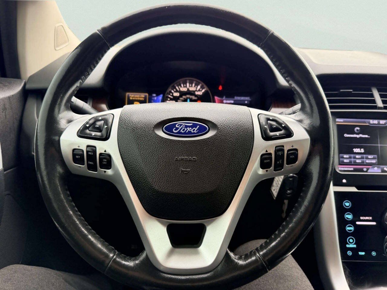 Used 2013 Ford Edge Limited AWD/4WD image 28