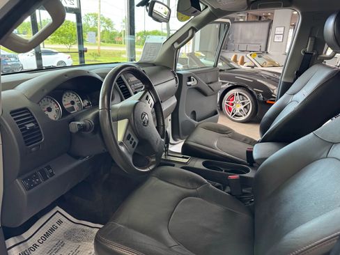 Used 2012 Nissan Frontier PRO-4X w/ Pro-4x Luxury Pkg image 9