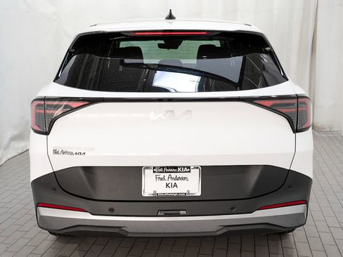 New 2026 Kia Sportage LX FWD image 5