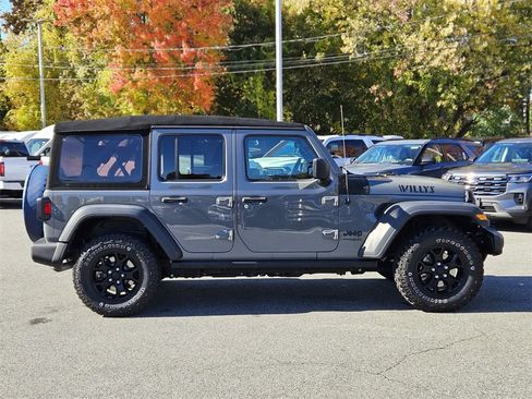 Used 2021 Jeep Wrangler Unlimited Sport image 6