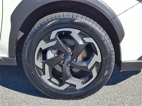 Used 2023 Subaru Crosstrek 2.5i Limited w/ Moonroof Package image 8