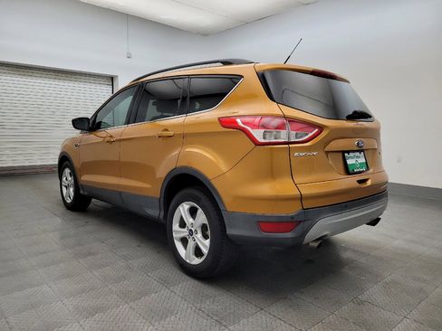 Used 2016 Ford Escape SE w/ Equipment Group 201A image 5