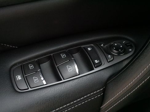 Used 2021 INFINITI QX80 Sensory w/ All-Season Package AWD/4WD image 19