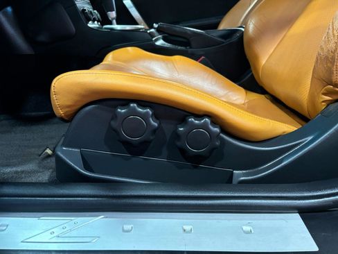 Used 2004 Nissan 350Z Touring w/ Aerodynamics Pkg image 26