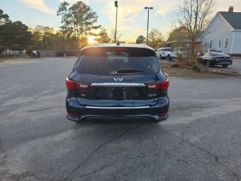 Used 2020 INFINITI QX60 Luxe w/ Essential Package image 3
