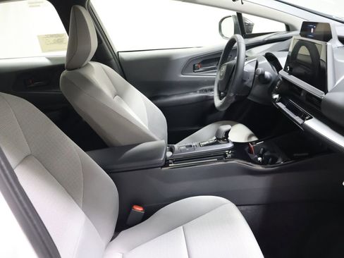 New 2026 Toyota Prius LE image 17
