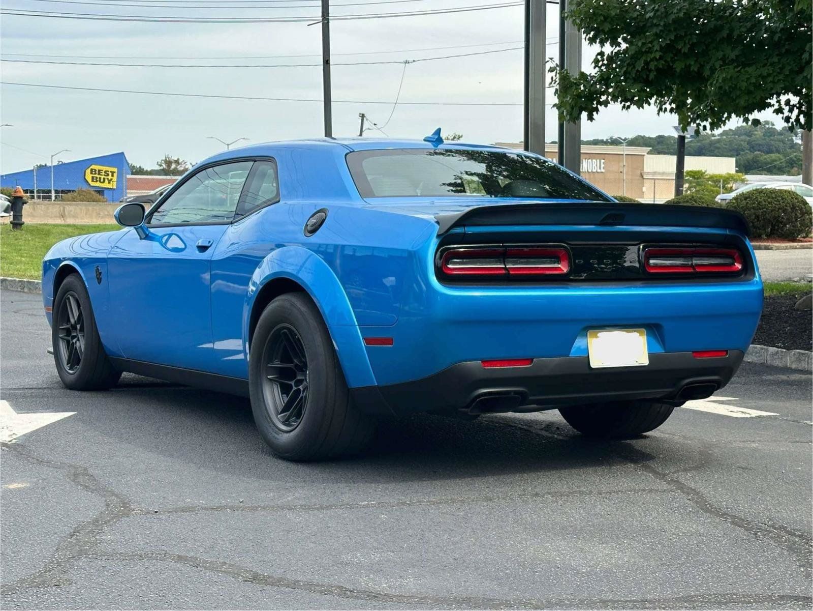 Used 2023 Dodge Challenger SRT Hellcat Redeye RWD image 4