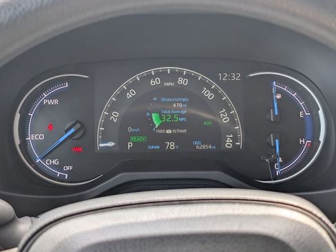 Certified 2025 Toyota RAV4 XLE AWD/4WD image 17