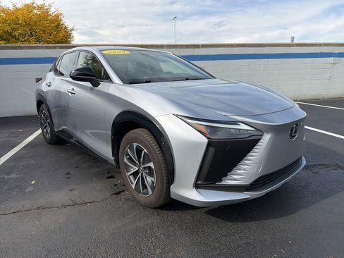 Used 2023 Lexus RZ 450e Premium image 7