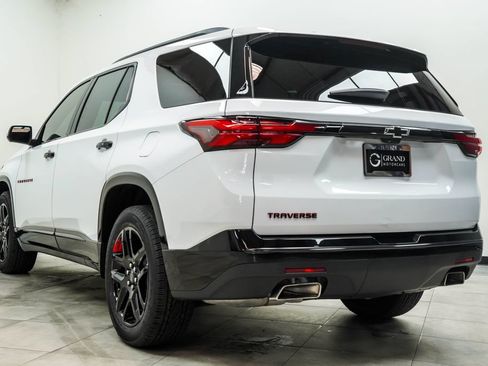 Used 2023 Chevrolet Traverse Premier w/ Redline Edition FWD image 11