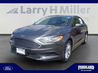 Used 2017 Ford Fusion SE w/ Fusion SE Technology Package