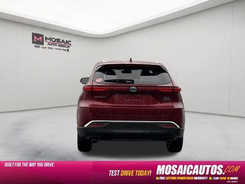Used 2021 Toyota Venza XLE w/ Softex Package AWD/4WD image 6