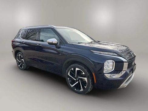 Used 2022 Mitsubishi Outlander SEL image 9