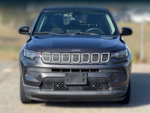 Used 2022 Jeep Compass Sport image 5